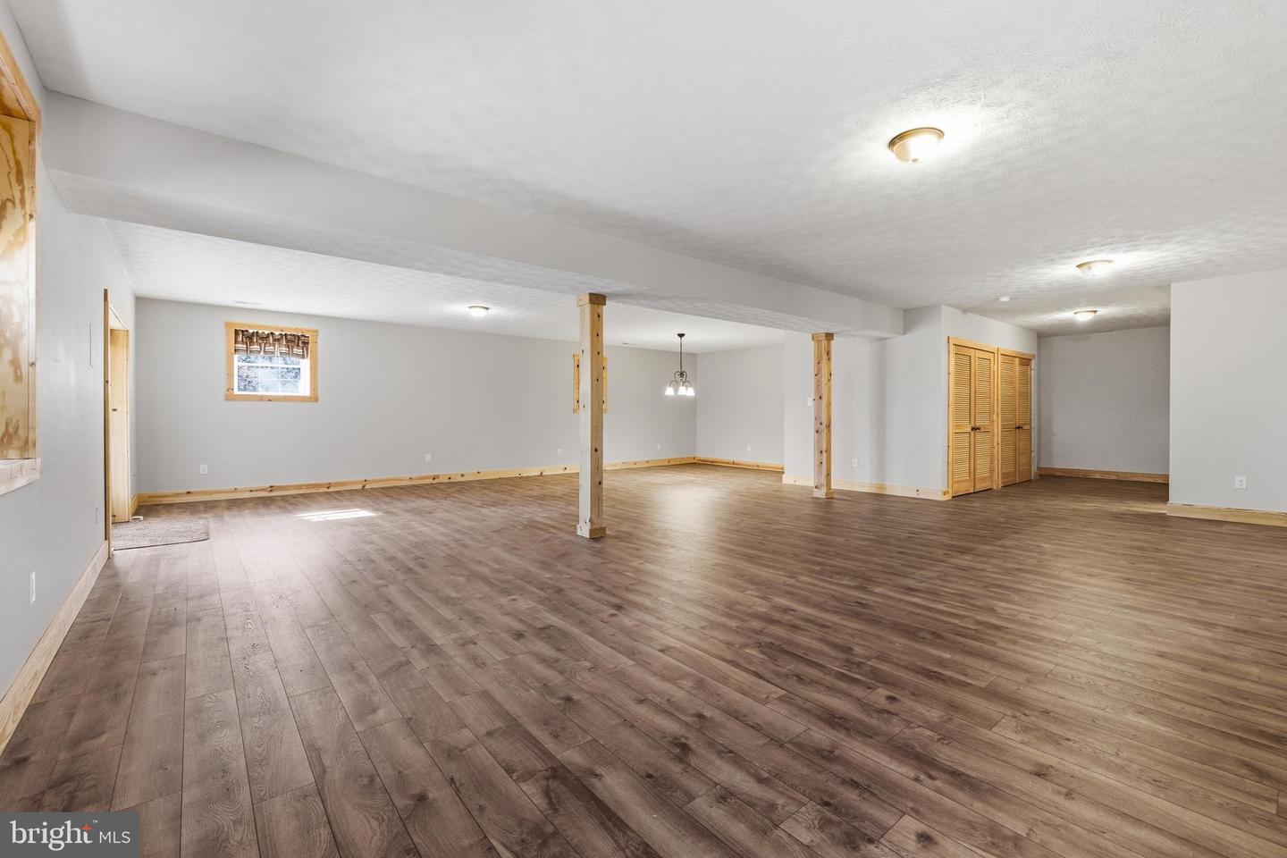 86 MAPLE AVE, MOUNT JACKSON, Virginia 22842, 3 Bedrooms Bedrooms, 10 Rooms Rooms,2 BathroomsBathrooms,Residential,For sale,86 MAPLE AVE,VASH2013646 MLS # VASH2013646