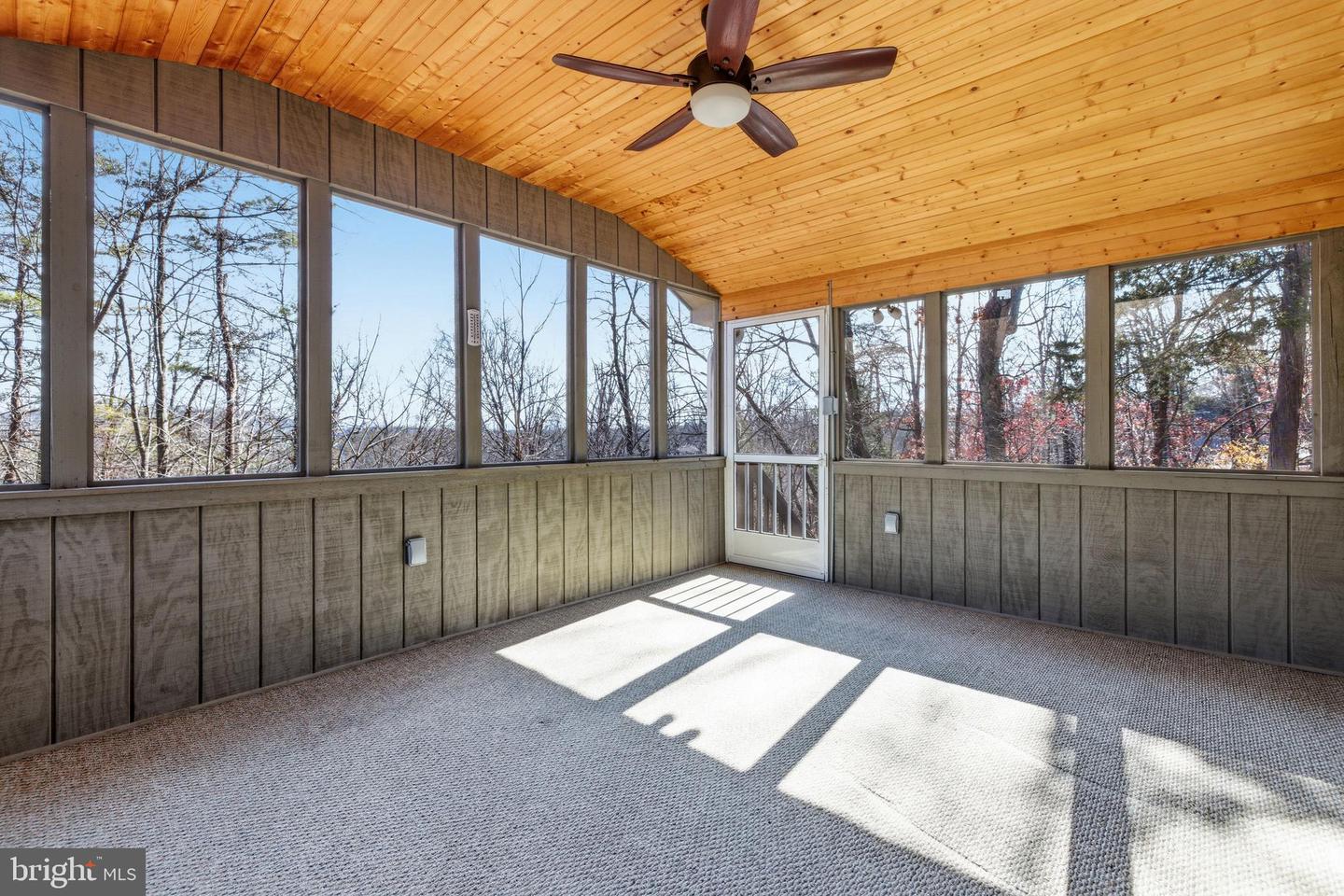 86 MAPLE AVE, MOUNT JACKSON, Virginia 22842, 3 Bedrooms Bedrooms, 10 Rooms Rooms,2 BathroomsBathrooms,Residential,For sale,86 MAPLE AVE,VASH2013646 MLS # VASH2013646