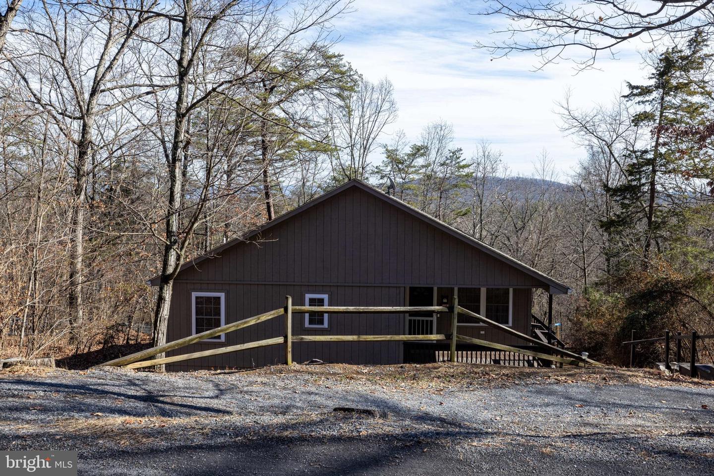 86 MAPLE AVE, MOUNT JACKSON, Virginia 22842, 3 Bedrooms Bedrooms, 10 Rooms Rooms,2 BathroomsBathrooms,Residential,For sale,86 MAPLE AVE,VASH2013646 MLS # VASH2013646