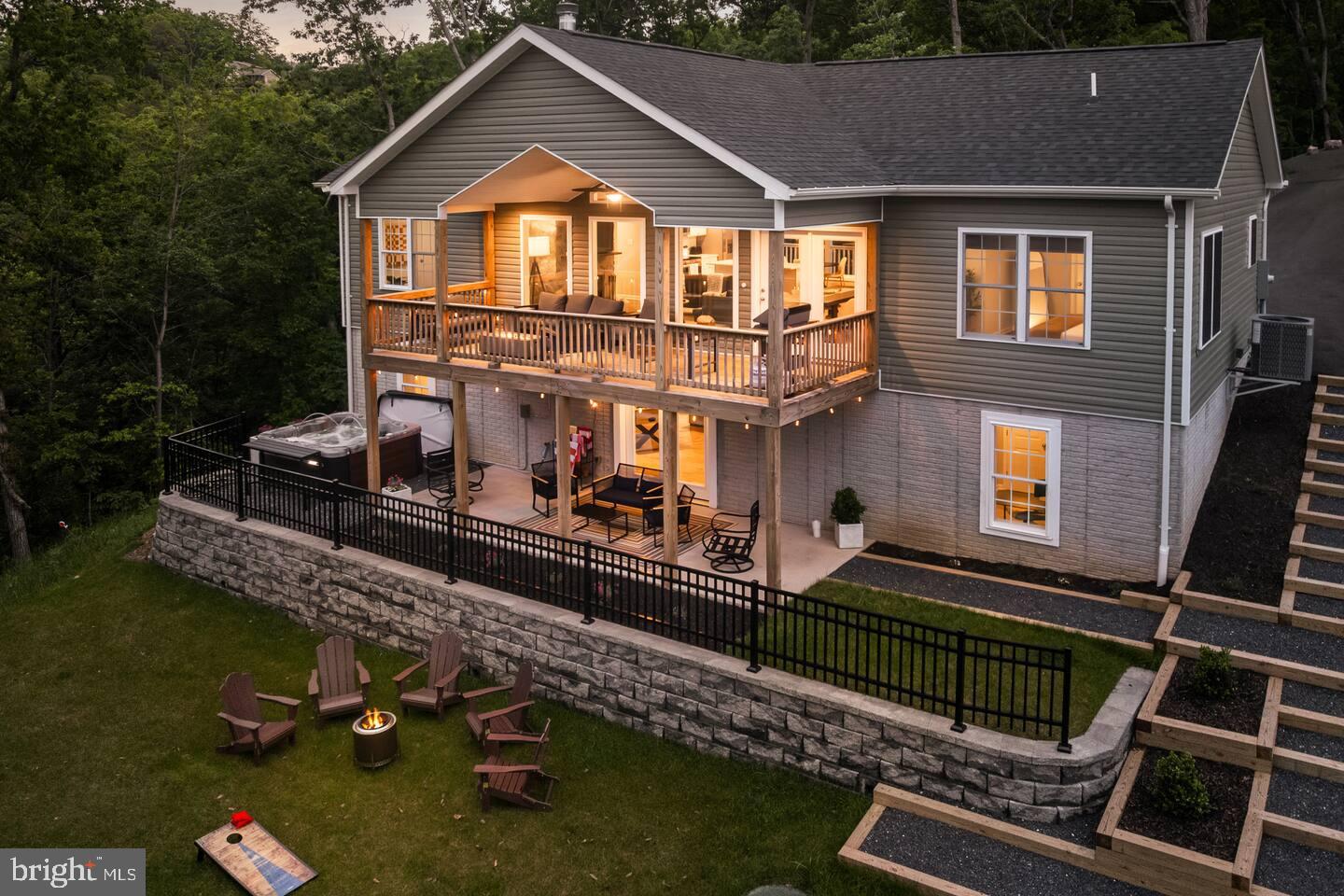 351 DONNA CT, FRONT ROYAL, Virginia 22630, 4 Bedrooms Bedrooms, 7 Rooms Rooms,3 BathroomsBathrooms,Residential,For sale,351 DONNA CT,VAWR2013482 MLS # VAWR2013482