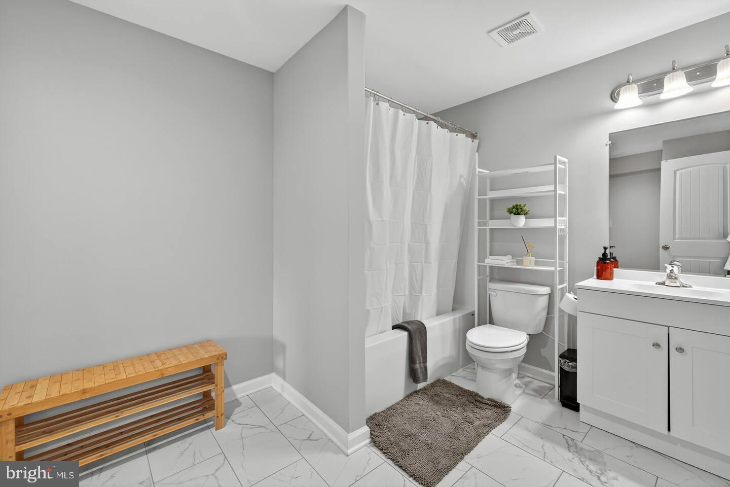 351 DONNA CT, FRONT ROYAL, Virginia 22630, 4 Bedrooms Bedrooms, 7 Rooms Rooms,3 BathroomsBathrooms,Residential,For sale,351 DONNA CT,VAWR2013482 MLS # VAWR2013482