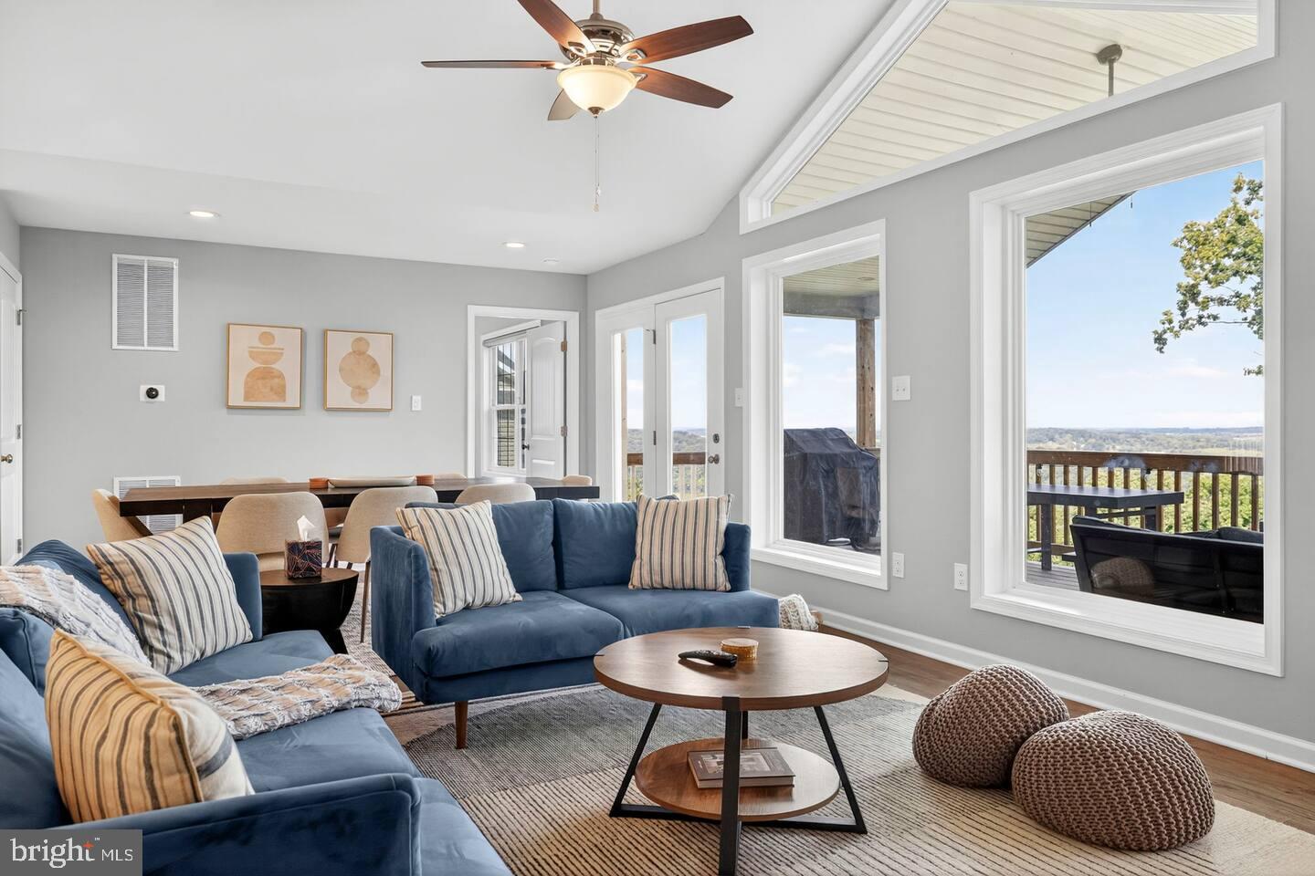 351 DONNA CT, FRONT ROYAL, Virginia 22630, 4 Bedrooms Bedrooms, 7 Rooms Rooms,3 BathroomsBathrooms,Residential,For sale,351 DONNA CT,VAWR2013482 MLS # VAWR2013482