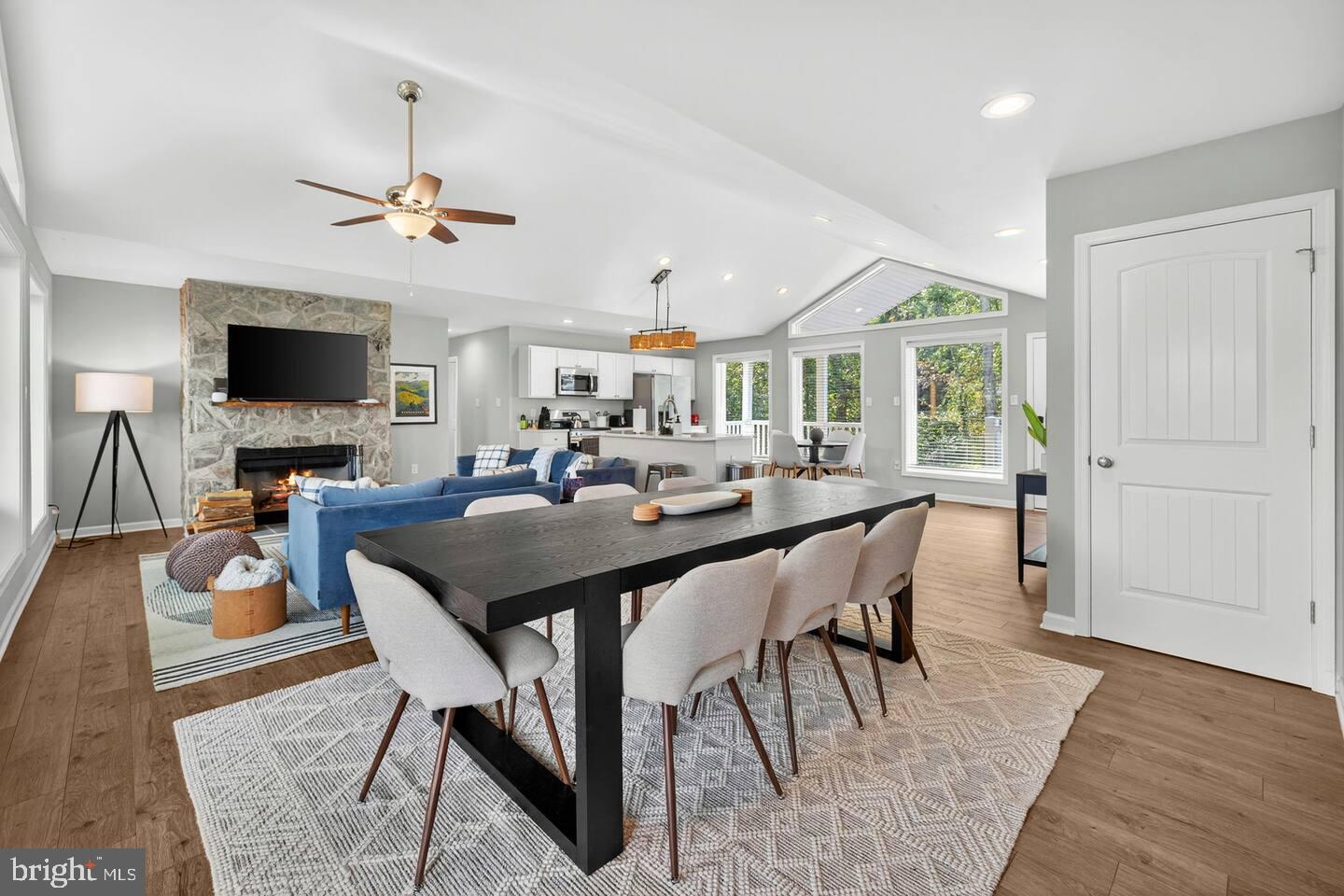 351 DONNA CT, FRONT ROYAL, Virginia 22630, 4 Bedrooms Bedrooms, 7 Rooms Rooms,3 BathroomsBathrooms,Residential,For sale,351 DONNA CT,VAWR2013482 MLS # VAWR2013482