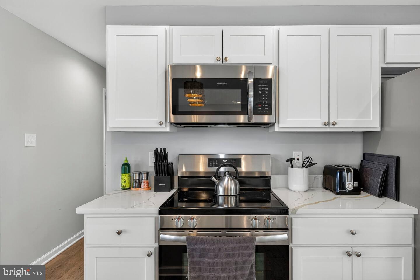 351 DONNA CT, FRONT ROYAL, Virginia 22630, 4 Bedrooms Bedrooms, 7 Rooms Rooms,3 BathroomsBathrooms,Residential,For sale,351 DONNA CT,VAWR2013482 MLS # VAWR2013482