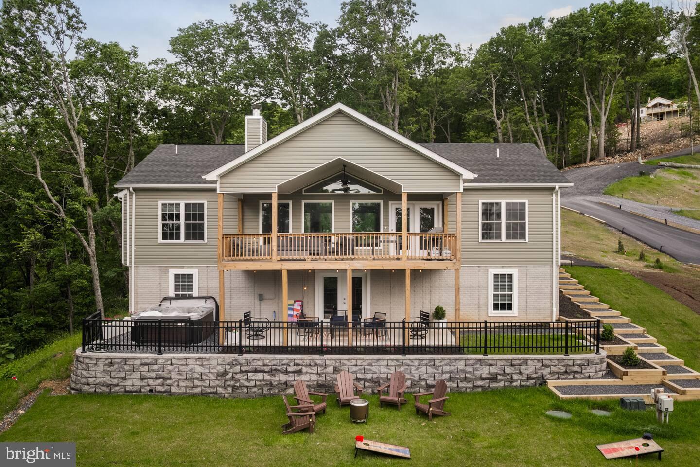 351 DONNA CT, FRONT ROYAL, Virginia 22630, 4 Bedrooms Bedrooms, 7 Rooms Rooms,3 BathroomsBathrooms,Residential,For sale,351 DONNA CT,VAWR2013482 MLS # VAWR2013482