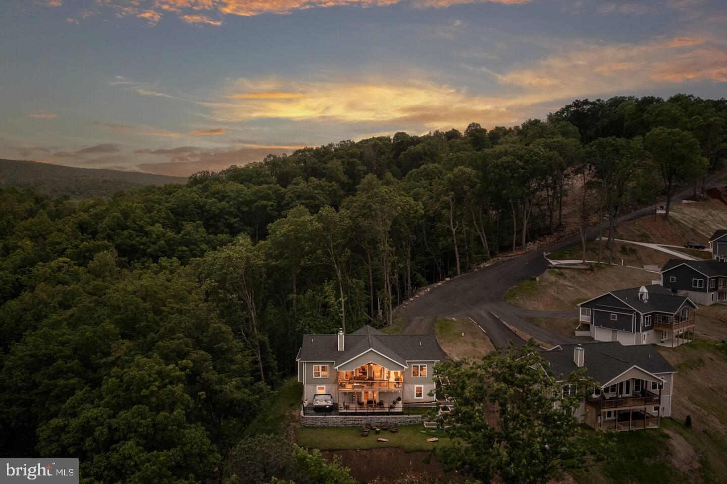 351 DONNA CT, FRONT ROYAL, Virginia 22630, 4 Bedrooms Bedrooms, 7 Rooms Rooms,3 BathroomsBathrooms,Residential,For sale,351 DONNA CT,VAWR2013482 MLS # VAWR2013482