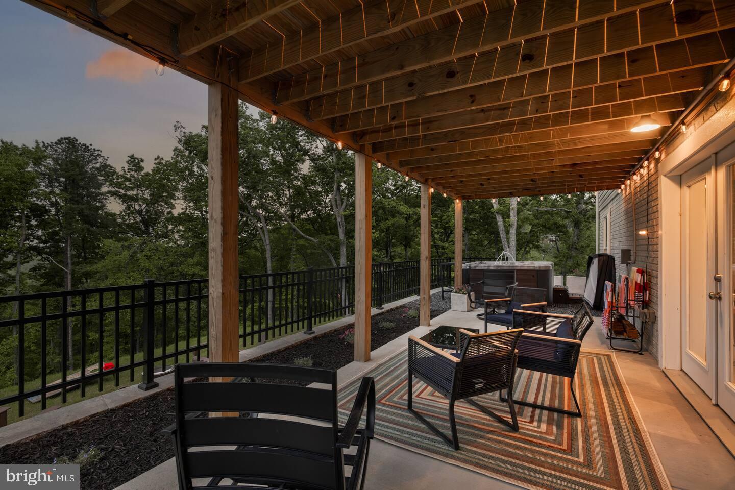 351 DONNA CT, FRONT ROYAL, Virginia 22630, 4 Bedrooms Bedrooms, 7 Rooms Rooms,3 BathroomsBathrooms,Residential,For sale,351 DONNA CT,VAWR2013482 MLS # VAWR2013482