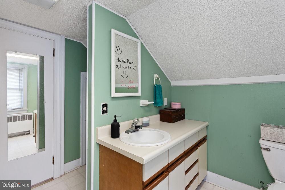 430 SUNRISE AVE, HARRISONBURG, Virginia 22801, 3 Bedrooms Bedrooms, ,2 BathroomsBathrooms,Residential,For sale,430 SUNRISE AVE,VAHC2000562 MLS # VAHC2000562