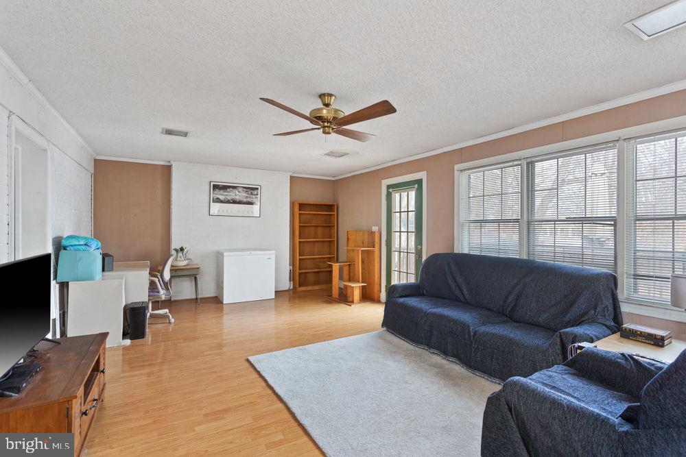 430 SUNRISE AVE, HARRISONBURG, Virginia 22801, 3 Bedrooms Bedrooms, ,2 BathroomsBathrooms,Residential,For sale,430 SUNRISE AVE,VAHC2000562 MLS # VAHC2000562