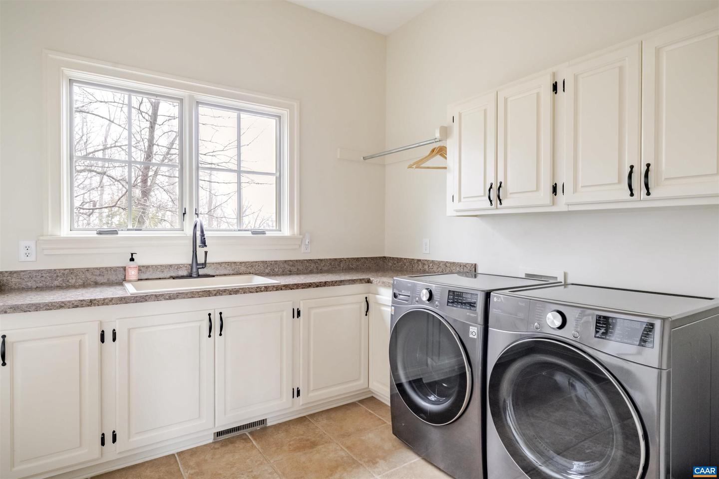 765 SUMMIT RIDGE PT, CHARLOTTESVILLE, Virginia 22911, 6 Bedrooms Bedrooms, ,5 BathroomsBathrooms,Residential,For sale,765 SUMMIT RIDGE PT,673557 MLS # 673557 765 SUMMIT RIDGE PT, CHARLOTTESVILLE, Virginia 22911, 6 Bedrooms Bedrooms, ,5 BathroomsBathrooms,Residential,For sale,765 SUMMIT RIDGE PT,673557 MLS # 673557