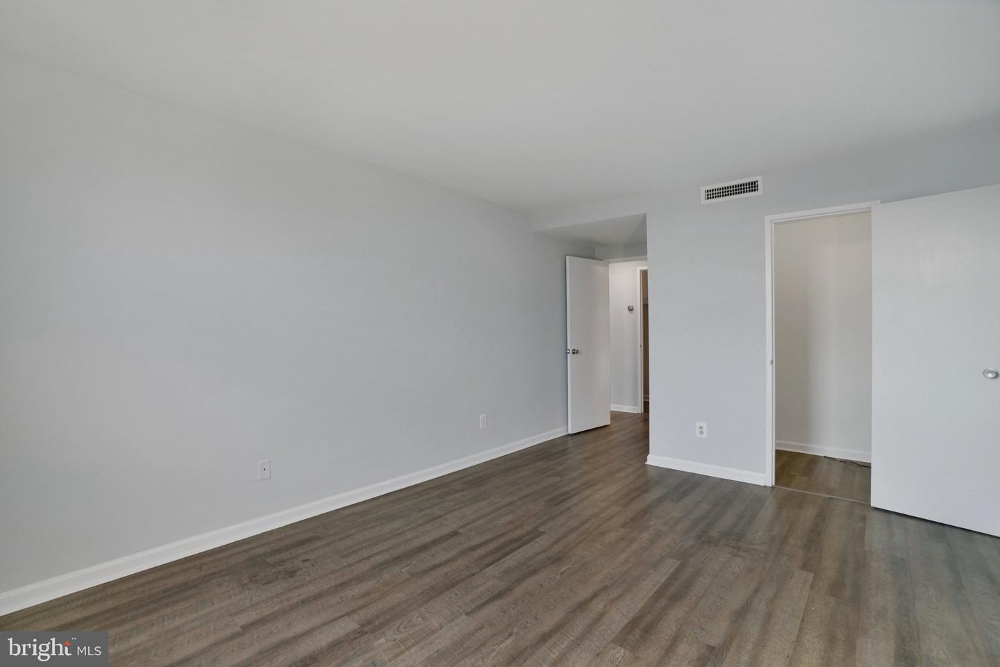 4600 DUKE ST #1613, ALEXANDRIA, Virginia 22304, 2 Bedrooms Bedrooms, ,1 BathroomBathrooms,Residential,For sale,4600 DUKE ST #1613,VAAX2054392 MLS # VAAX2054392 4600 DUKE ST #1613, ALEXANDRIA, Virginia 22304, 2 Bedrooms Bedrooms, ,1 BathroomBathrooms,Residential,For sale,4600 DUKE ST #1613,VAAX2054392 MLS # VAAX2054392