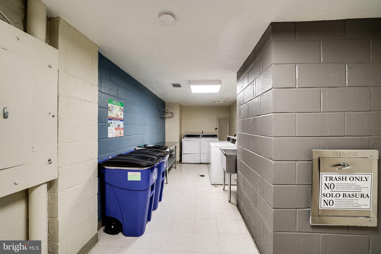 4600 DUKE ST #1613, ALEXANDRIA, Virginia 22304, 2 Bedrooms Bedrooms, ,1 BathroomBathrooms,Residential,For sale,4600 DUKE ST #1613,VAAX2054392 MLS # VAAX2054392 4600 DUKE ST #1613, ALEXANDRIA, Virginia 22304, 2 Bedrooms Bedrooms, ,1 BathroomBathrooms,Residential,For sale,4600 DUKE ST #1613,VAAX2054392 MLS # VAAX2054392