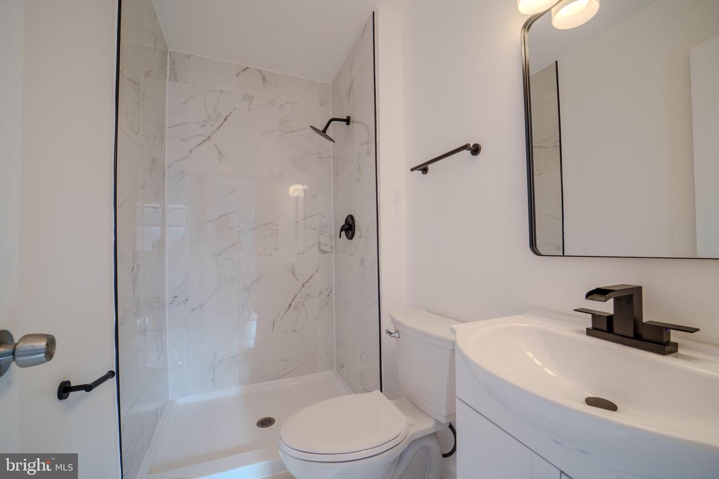 4415 ENSBROOK LN, WOODBRIDGE, Virginia 22193, 3 Bedrooms Bedrooms, ,3 BathroomsBathrooms,Residential,For sale,4415 ENSBROOK LN,VAPW2113064 MLS # VAPW2113064