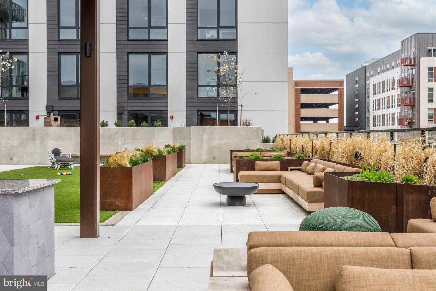 255 W. FALLS STATION BLVD #205, FALLS CHURCH, Virginia 22046, ,Residential,For sale,255 W. FALLS STATION BLVD #205,VAFA2002282 MLS # VAFA2002282