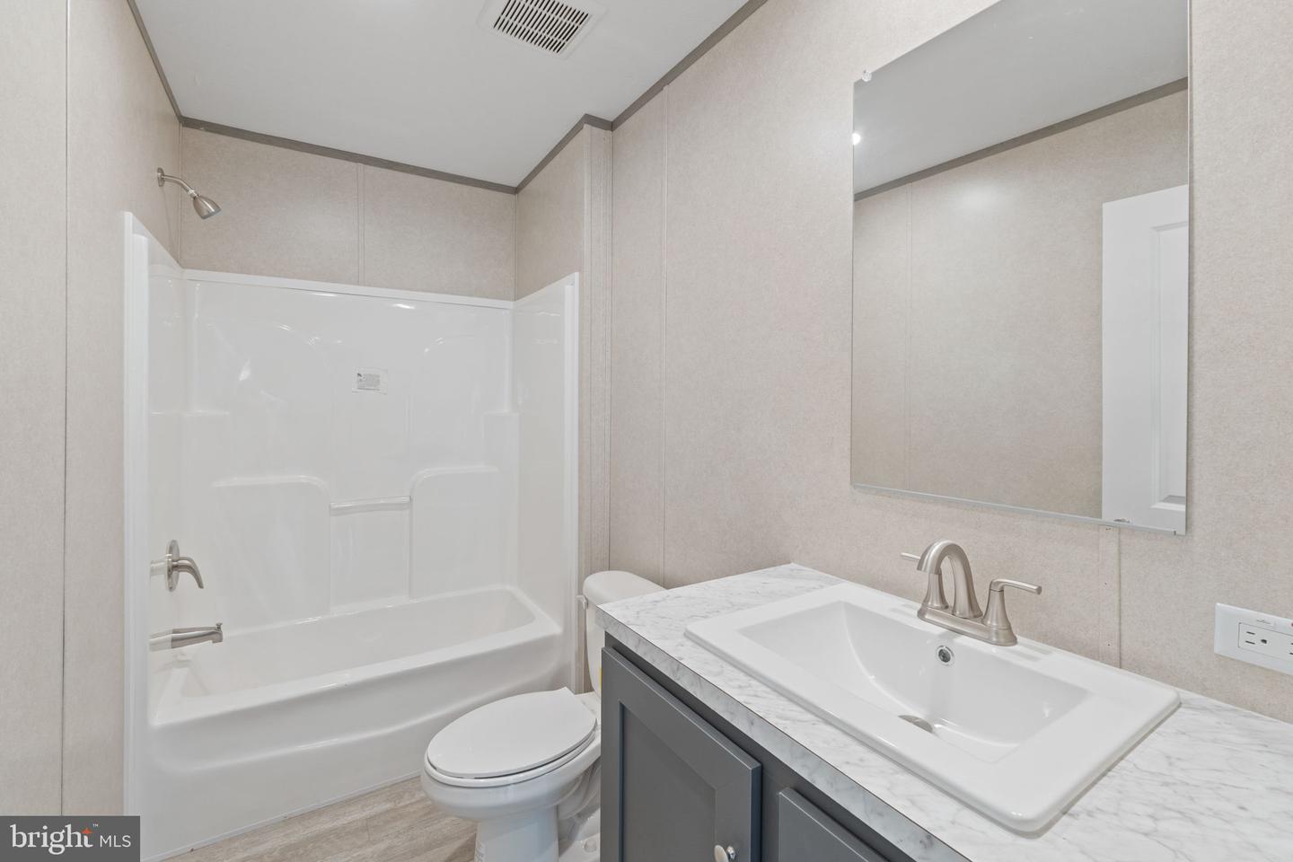 318 UNION AVE, GORDONSVILLE, Virginia 22942, 3 Bedrooms Bedrooms, ,2 BathroomsBathrooms,Residential,For sale,318 UNION AVE,VAOR2009176 MLS # VAOR2009176