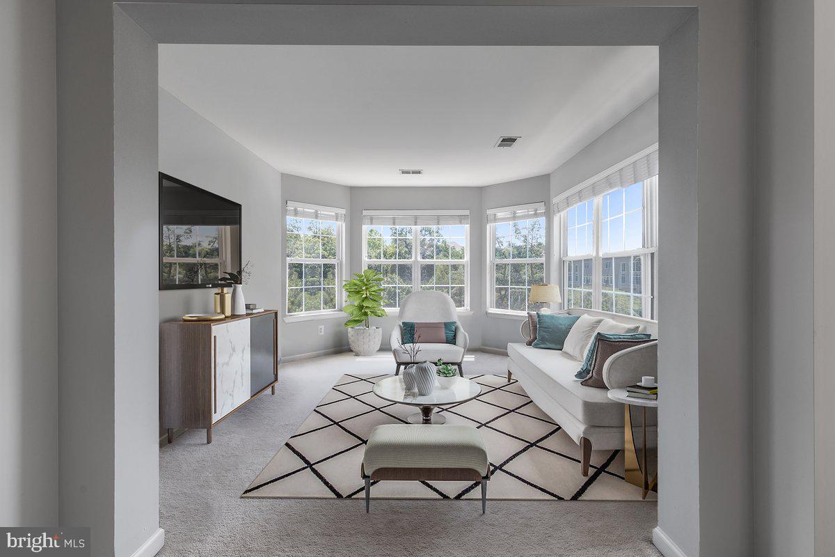 8341 TILLETT LOOP, MANASSAS, Virginia 20110, 4 Bedrooms Bedrooms, ,2 BathroomsBathrooms,Residential,For sale,8341 TILLETT LOOP,VAMN2008434 MLS # VAMN2008434