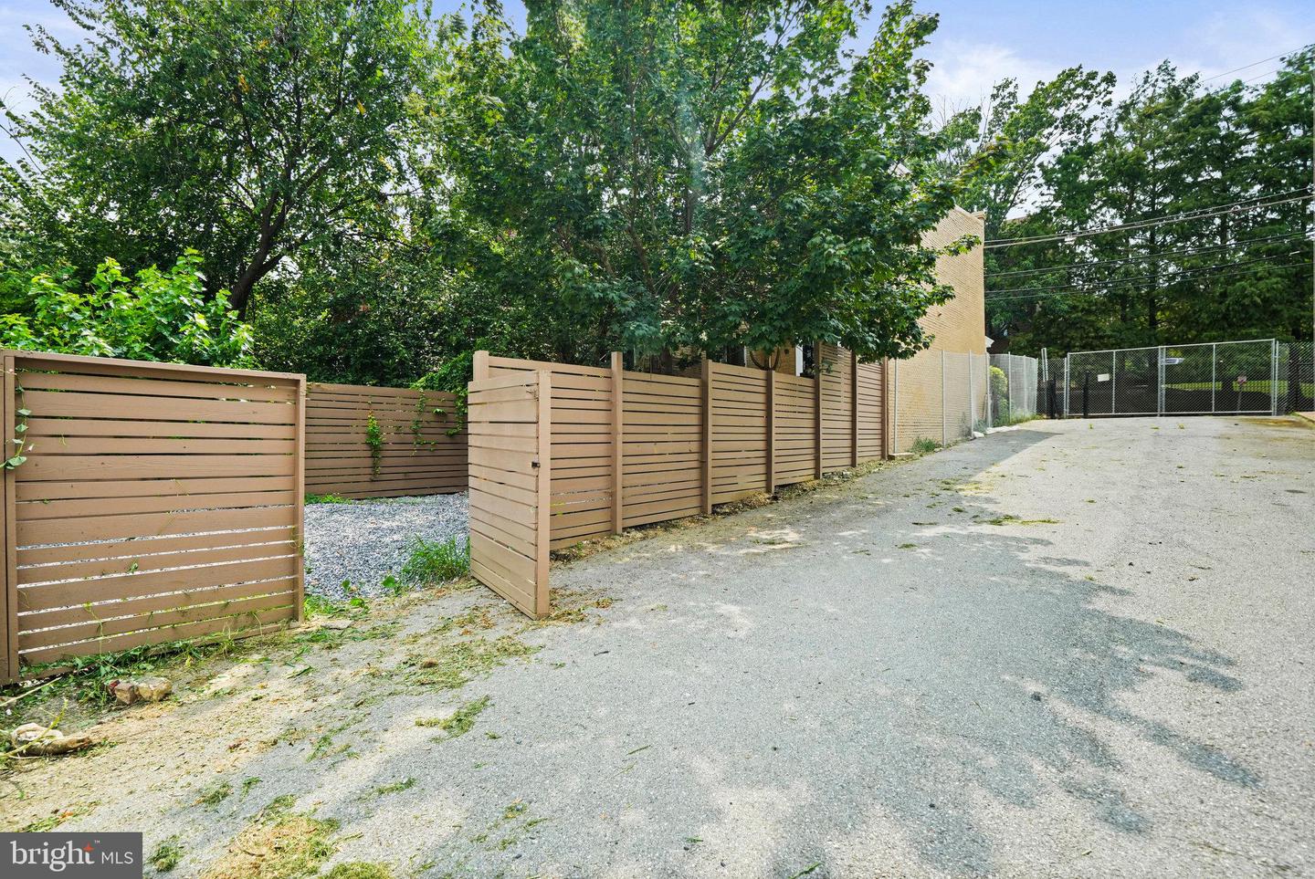 1845 CORCORAN ST NE, WASHINGTON, District Of Columbia 20002, 2 Bedrooms Bedrooms, ,1 BathroomBathrooms,Residential,For sale,1845 CORCORAN ST NE,DCDC2212780 MLS # DCDC2212780