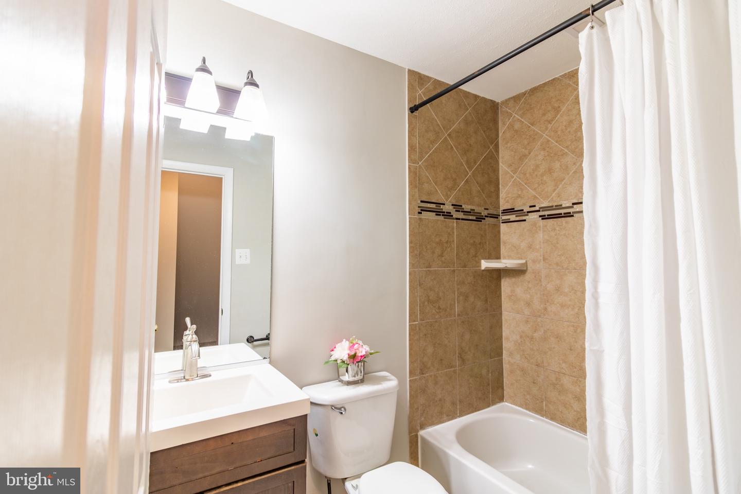 10622 MOCKINGBIRD LN, SPOTSYLVANIA, Virginia 22553, 3 Bedrooms Bedrooms, ,1 BathroomBathrooms,Residential,For sale,10622 MOCKINGBIRD LN,VASP2036726 MLS # VASP2036726