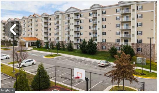 6301 EDSALL RD #102, ALEXANDRIA, Virginia 22312, 2 Bedrooms Bedrooms, ,2 BathroomsBathrooms,Residential,For sale,6301 EDSALL RD #102,VAFX2275306 MLS # VAFX2275306