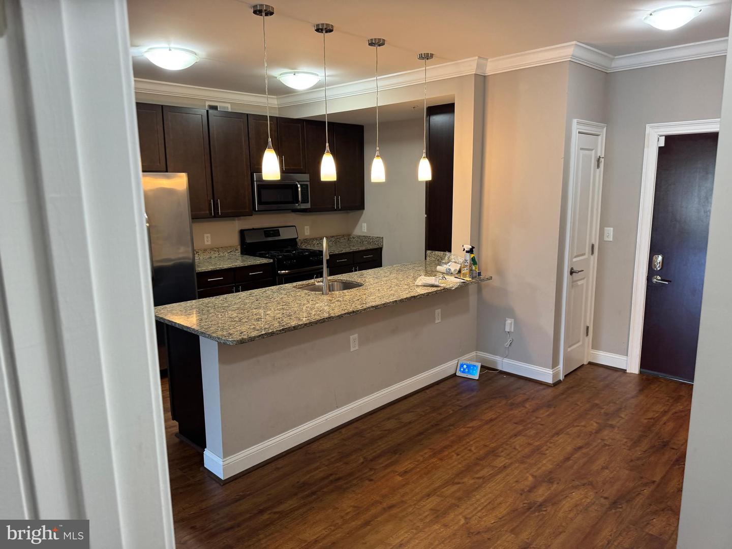 6301 EDSALL RD #102, ALEXANDRIA, Virginia 22312, 2 Bedrooms Bedrooms, ,2 BathroomsBathrooms,Residential,For sale,6301 EDSALL RD #102,VAFX2275306 MLS # VAFX2275306
