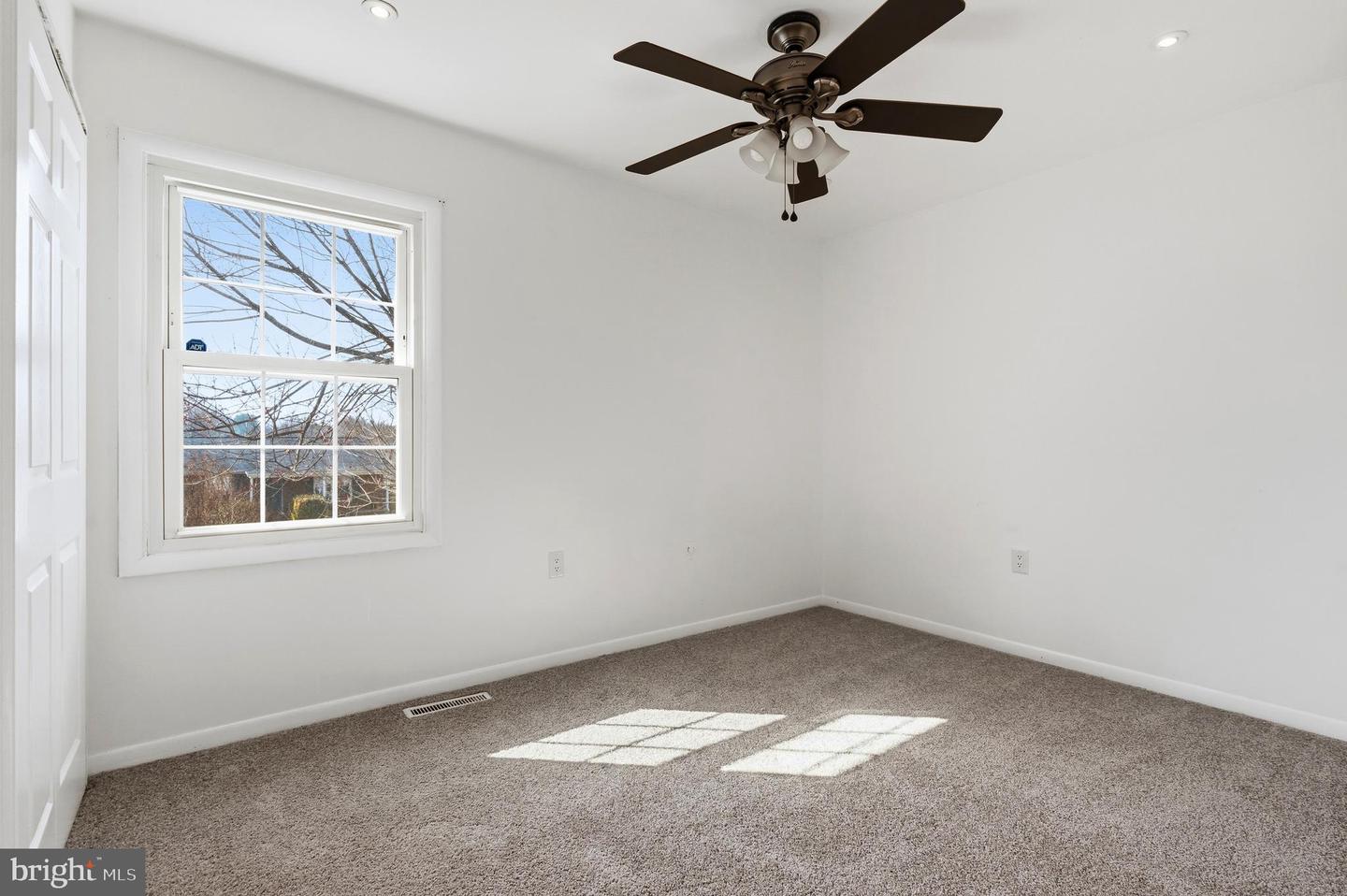 226 CHESTNUT DR, CULPEPER, Virginia 22701, 3 Bedrooms Bedrooms, ,2 BathroomsBathrooms,Residential,For sale,226 CHESTNUT DR,VACU2012004 MLS # VACU2012004