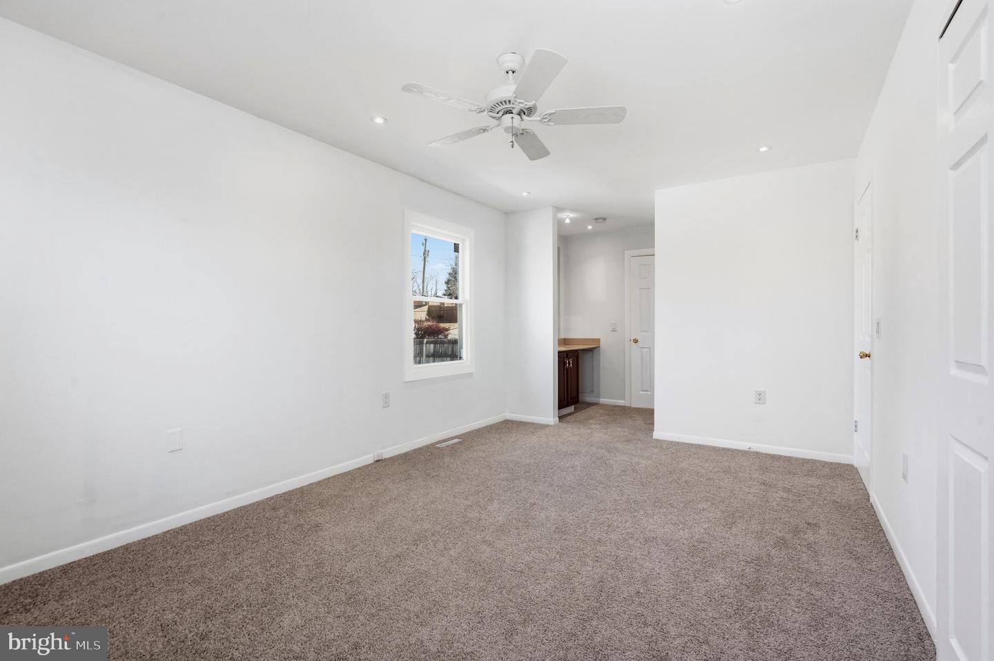 226 CHESTNUT DR, CULPEPER, Virginia 22701, 3 Bedrooms Bedrooms, ,2 BathroomsBathrooms,Residential,For sale,226 CHESTNUT DR,VACU2012004 MLS # VACU2012004