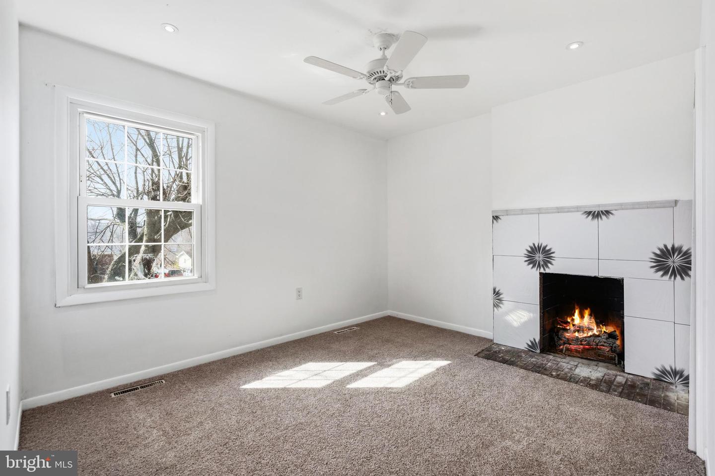 226 CHESTNUT DR, CULPEPER, Virginia 22701, 3 Bedrooms Bedrooms, ,2 BathroomsBathrooms,Residential,For sale,226 CHESTNUT DR,VACU2012004 MLS # VACU2012004