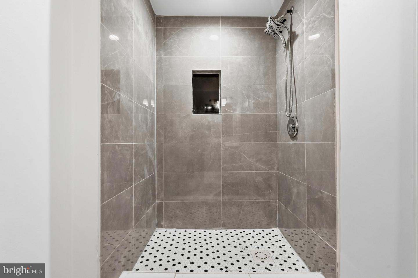 226 CHESTNUT DR, CULPEPER, Virginia 22701, 3 Bedrooms Bedrooms, ,2 BathroomsBathrooms,Residential,For sale,226 CHESTNUT DR,VACU2012004 MLS # VACU2012004