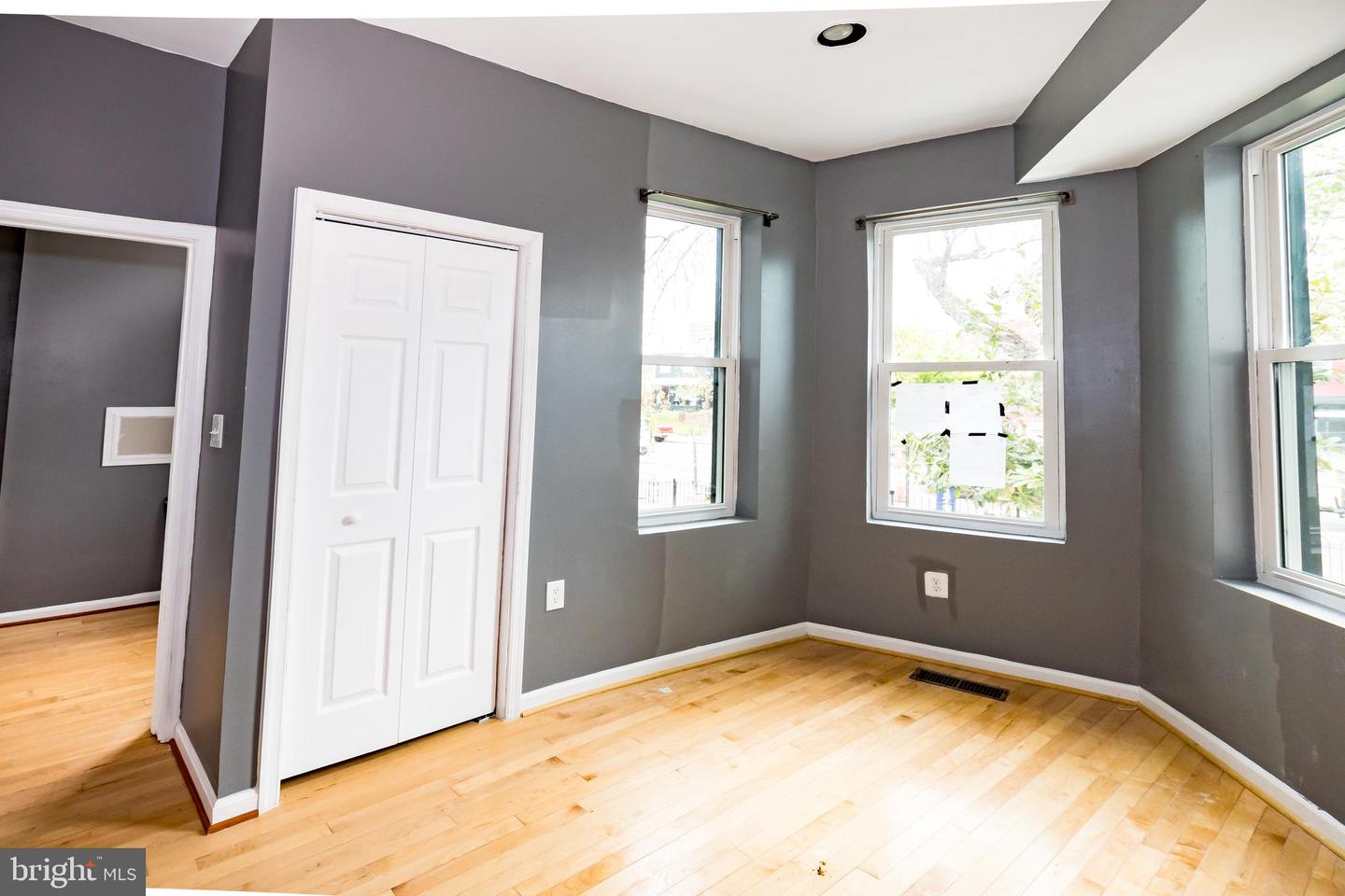 1427 NEW JERSEY AVE NW, WASHINGTON, District Of Columbia 20001, 4 Bedrooms Bedrooms, ,2 BathroomsBathrooms,Residential,For sale,1427 NEW JERSEY AVE NW,DCDC2231632 MLS # DCDC2231632