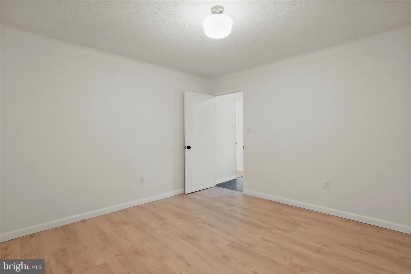 717 W LOCUST ST, WOODSTOCK, Virginia 22664, 5 Bedrooms Bedrooms, 14 Rooms Rooms,3 BathroomsBathrooms,Residential,For sale,717 W LOCUST ST,VASH2013080 MLS # VASH2013080