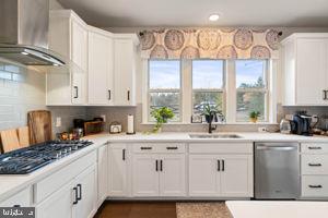 6425 HIBISCUS PATH TER, HAYMARKET, Virginia 20169, 3 Bedrooms Bedrooms, ,3 BathroomsBathrooms,Residential,For sale,6425 HIBISCUS PATH TER,VAPW2108426 MLS # VAPW2108426 6425 HIBISCUS PATH TER, HAYMARKET, Virginia 20169, 3 Bedrooms Bedrooms, ,3 BathroomsBathrooms,Residential,For sale,6425 HIBISCUS PATH TER,VAPW2108426 MLS # VAPW2108426