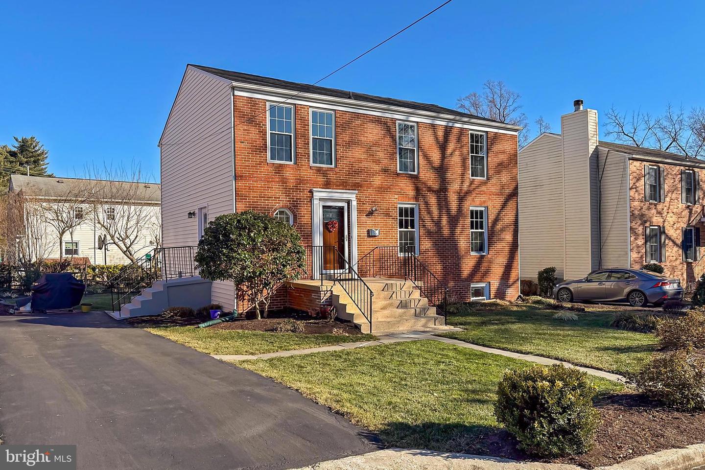 535 S LANCASTER ST, ARLINGTON, Virginia 22204, 4 Bedrooms Bedrooms, 9 Rooms Rooms,2 BathroomsBathrooms,Residential,For sale,535 S LANCASTER ST,VAAR2066984 MLS # VAAR2066984
