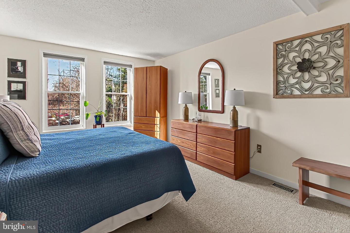 535 S LANCASTER ST, ARLINGTON, Virginia 22204, 4 Bedrooms Bedrooms, 9 Rooms Rooms,2 BathroomsBathrooms,Residential,For sale,535 S LANCASTER ST,VAAR2066984 MLS # VAAR2066984