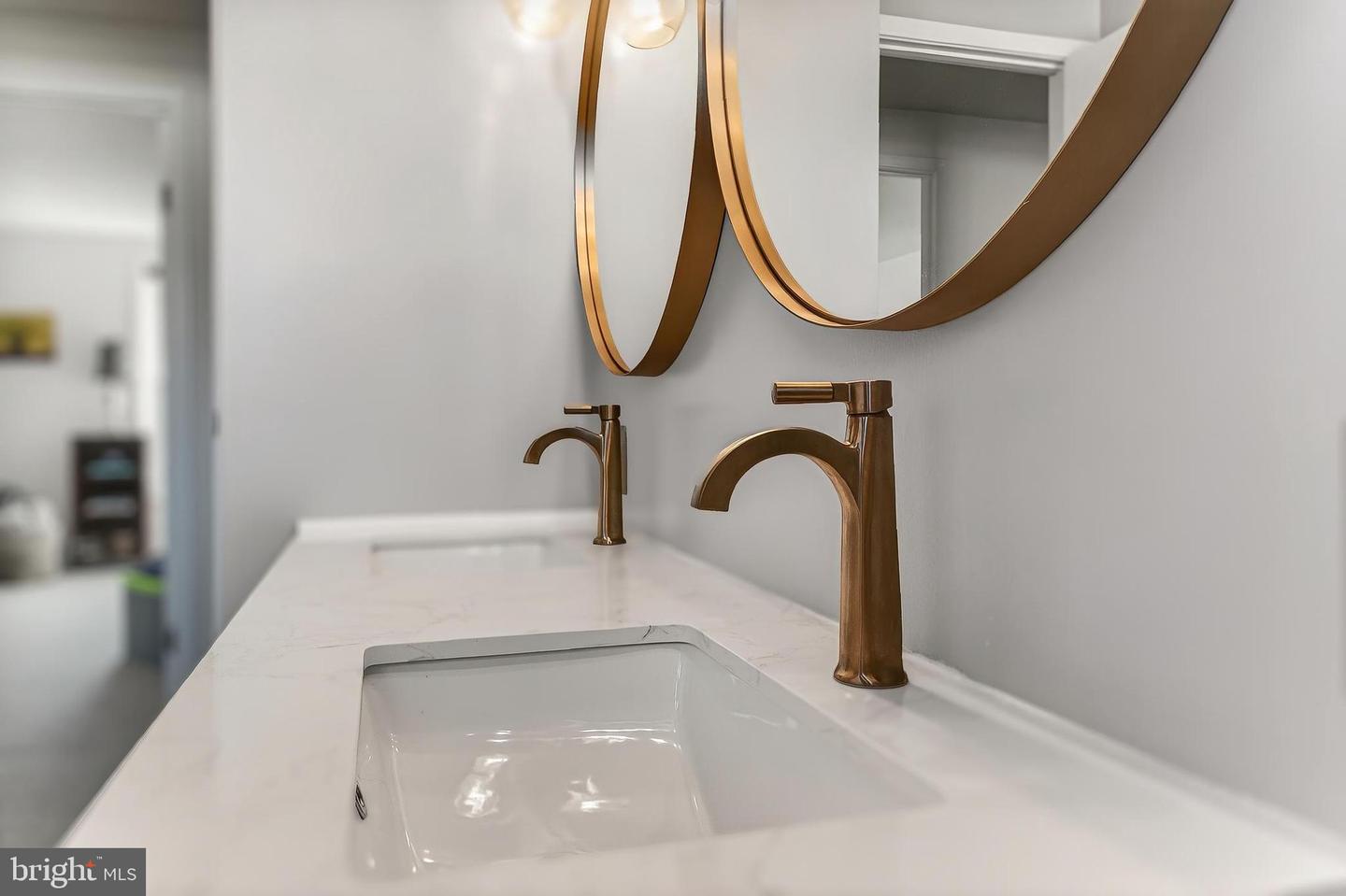 535 S LANCASTER ST, ARLINGTON, Virginia 22204, 4 Bedrooms Bedrooms, 9 Rooms Rooms,2 BathroomsBathrooms,Residential,For sale,535 S LANCASTER ST,VAAR2066984 MLS # VAAR2066984