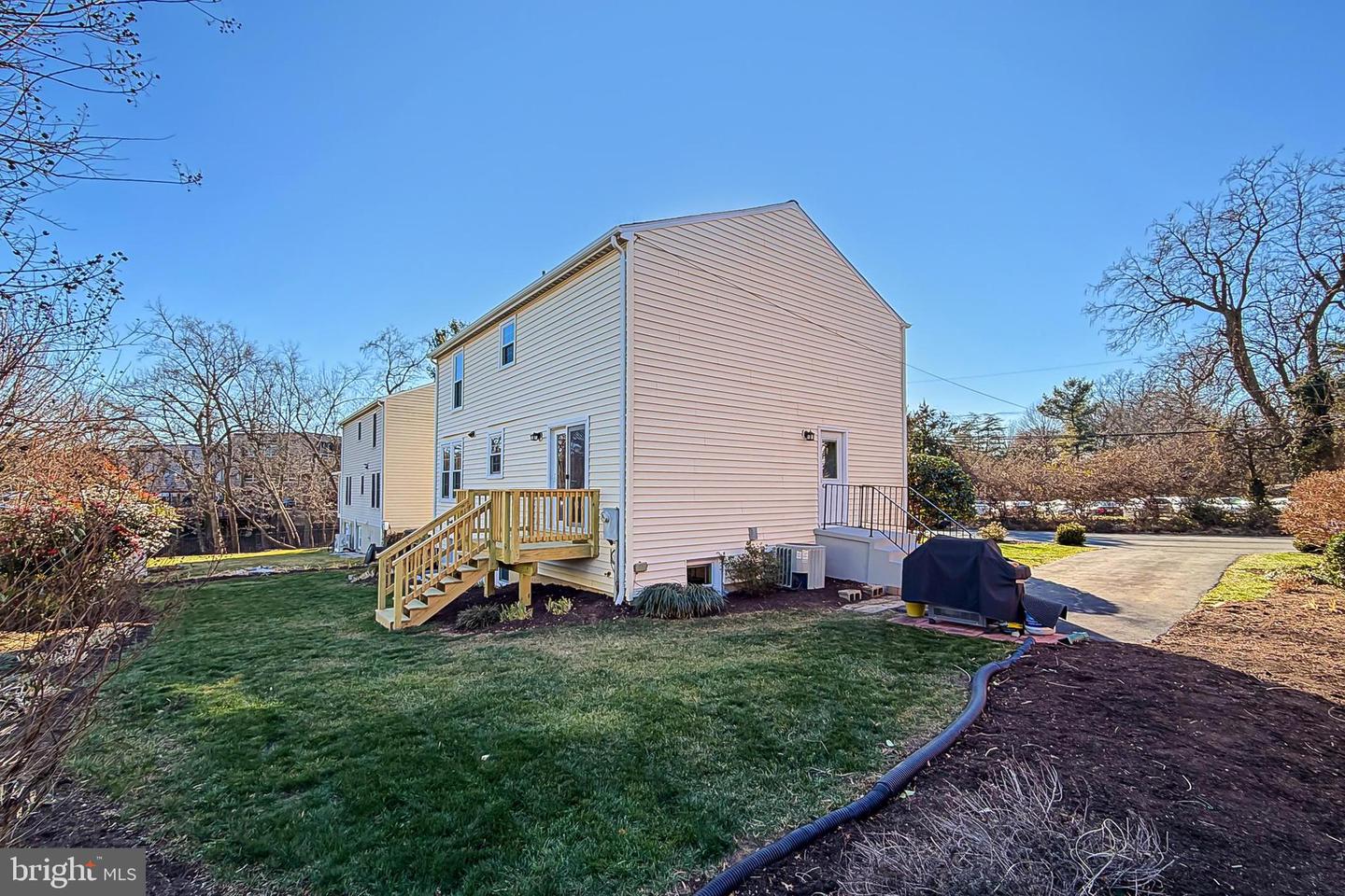 535 S LANCASTER ST, ARLINGTON, Virginia 22204, 4 Bedrooms Bedrooms, 9 Rooms Rooms,2 BathroomsBathrooms,Residential,For sale,535 S LANCASTER ST,VAAR2066984 MLS # VAAR2066984