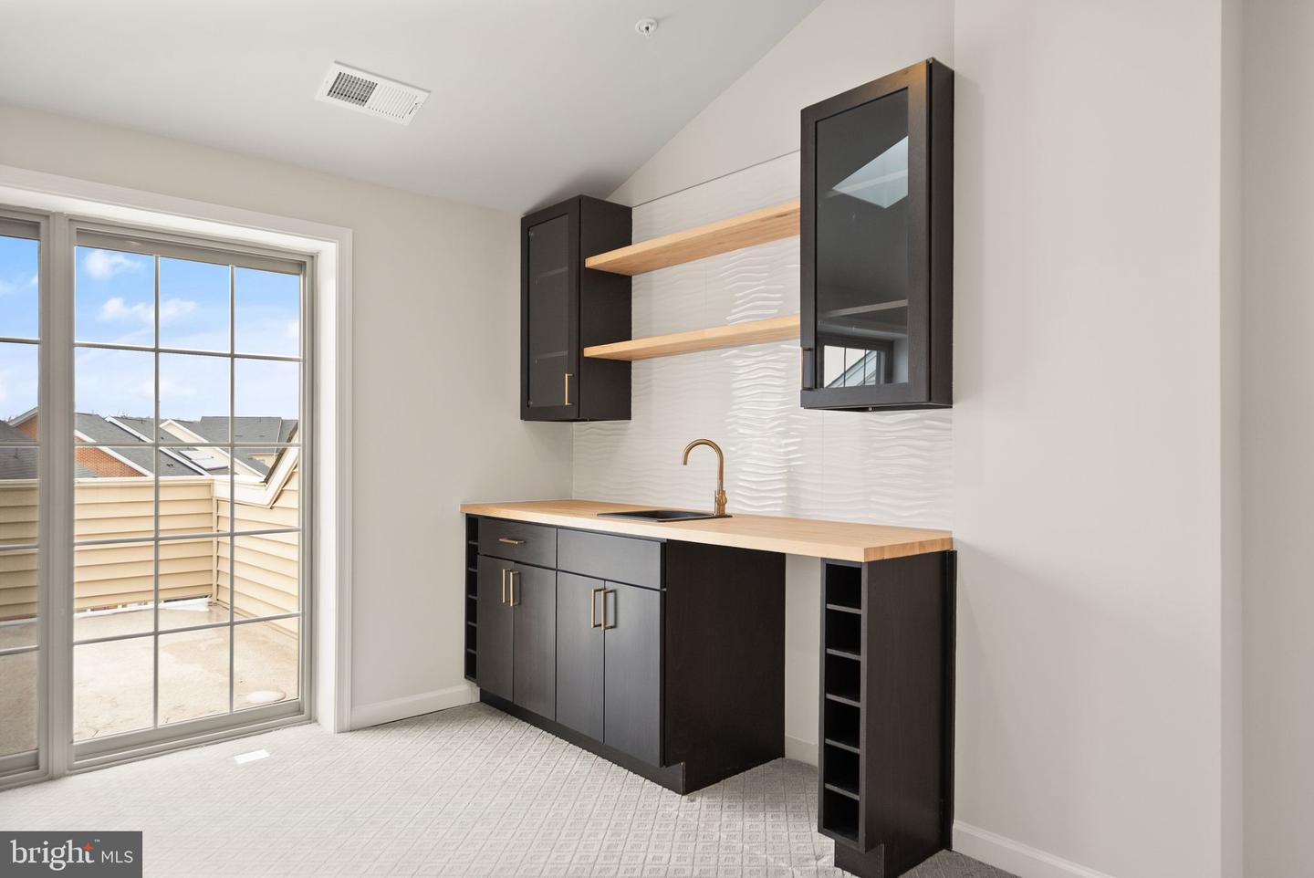 43192 HALKETT SQ, ASHBURN, Virginia 20148, 4 Bedrooms Bedrooms, ,3 BathroomsBathrooms,Residential,For sale,43192 HALKETT SQ,VALO2113112 MLS # VALO2113112