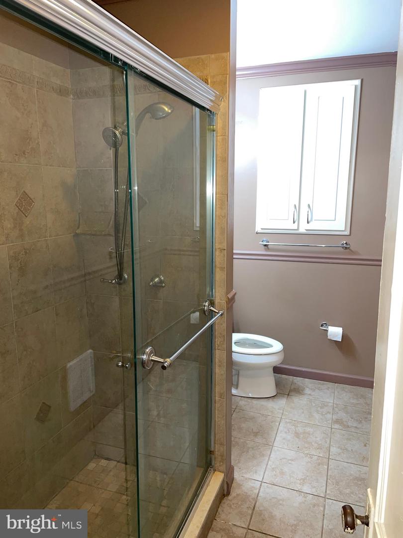 504 23RD PL NE, WASHINGTON, District Of Columbia 20002, 2 Bedrooms Bedrooms, ,2 BathroomsBathrooms,Residential,For sale,504 23RD PL NE,DCDC2239292 MLS # DCDC2239292