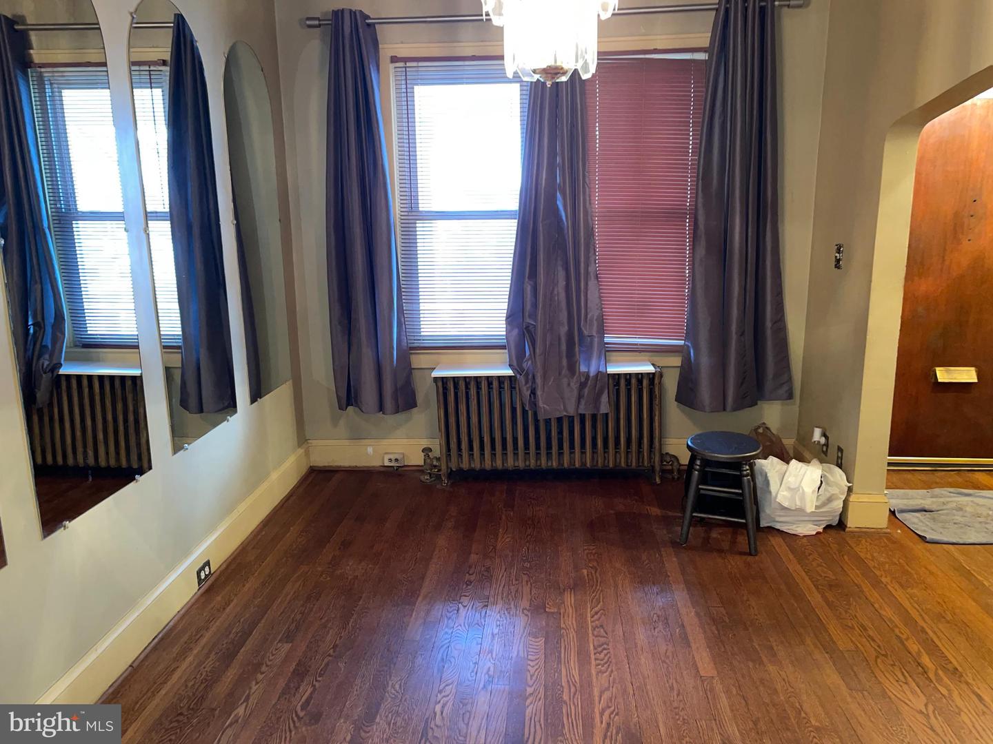 504 23RD PL NE, WASHINGTON, District Of Columbia 20002, 2 Bedrooms Bedrooms, ,2 BathroomsBathrooms,Residential,For sale,504 23RD PL NE,DCDC2239292 MLS # DCDC2239292