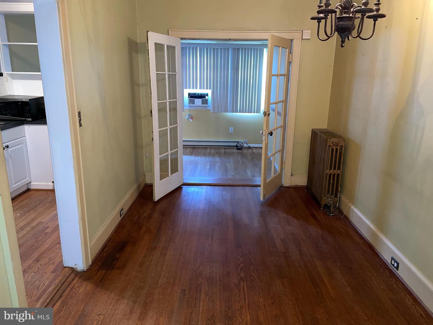 504 23RD PL NE, WASHINGTON, District Of Columbia 20002, 2 Bedrooms Bedrooms, ,2 BathroomsBathrooms,Residential,For sale,504 23RD PL NE,DCDC2239292 MLS # DCDC2239292