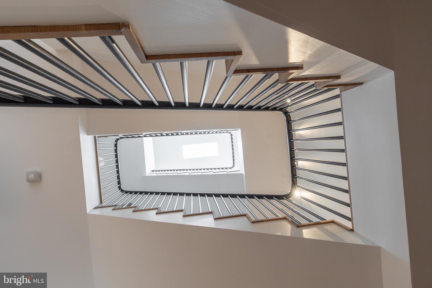 639 E ST SE, WASHINGTON, District Of Columbia 20003, 5 Bedrooms Bedrooms, ,4 BathroomsBathrooms,Residential,For sale,639 E ST SE,DCDC2240060 MLS # DCDC2240060