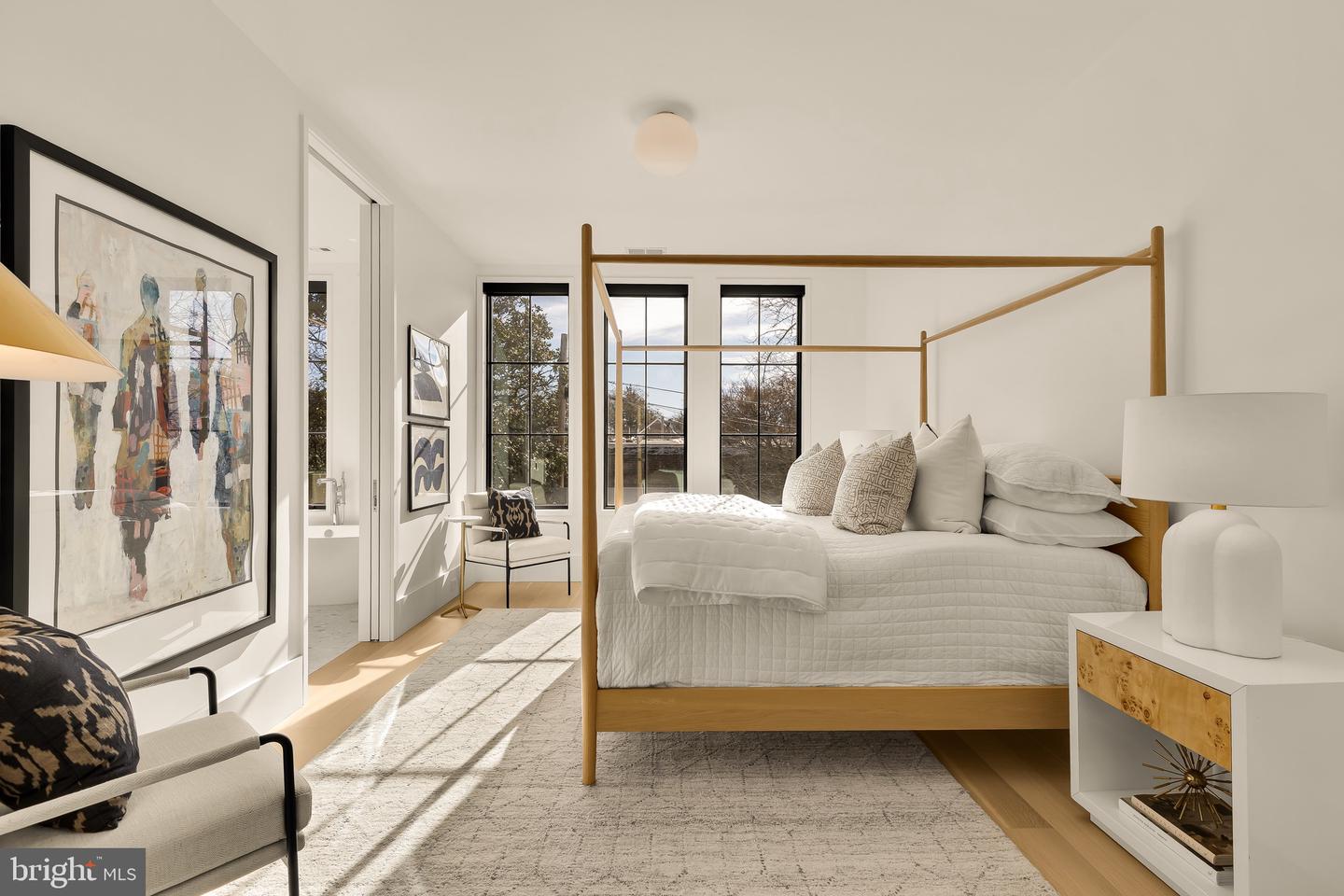 639 E ST SE, WASHINGTON, District Of Columbia 20003, 5 Bedrooms Bedrooms, ,4 BathroomsBathrooms,Residential,For sale,639 E ST SE,DCDC2240060 MLS # DCDC2240060