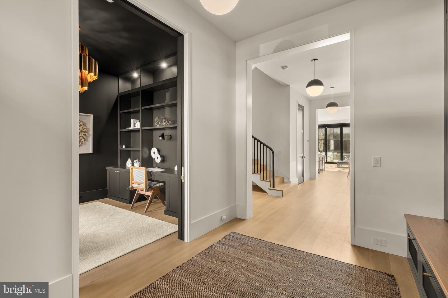 639 E ST SE, WASHINGTON, District Of Columbia 20003, 5 Bedrooms Bedrooms, ,4 BathroomsBathrooms,Residential,For sale,639 E ST SE,DCDC2240060 MLS # DCDC2240060