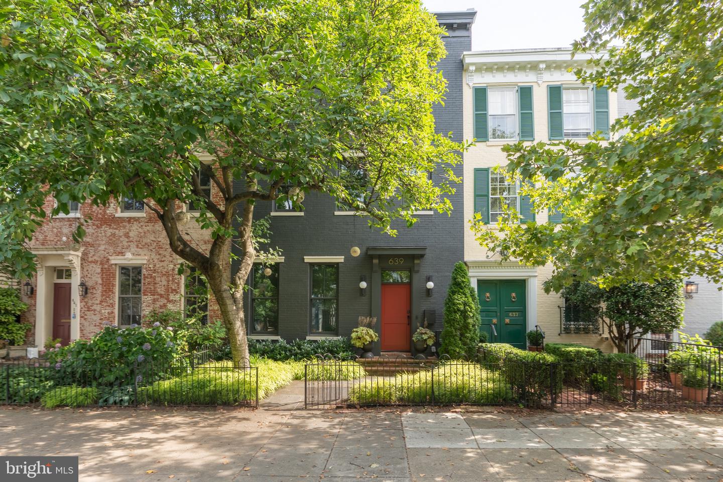 639 E ST SE, WASHINGTON, District Of Columbia 20003, 5 Bedrooms Bedrooms, ,4 BathroomsBathrooms,Residential,For sale,639 E ST SE,DCDC2240060 MLS # DCDC2240060