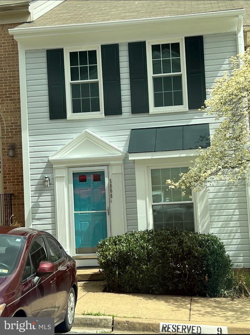 5008 9TH ST S, ARLINGTON, Virginia 22204, 2 Bedrooms Bedrooms, ,2 BathroomsBathrooms,Residential,For sale,5008 9TH ST S,VAAR2067428 MLS # VAAR2067428