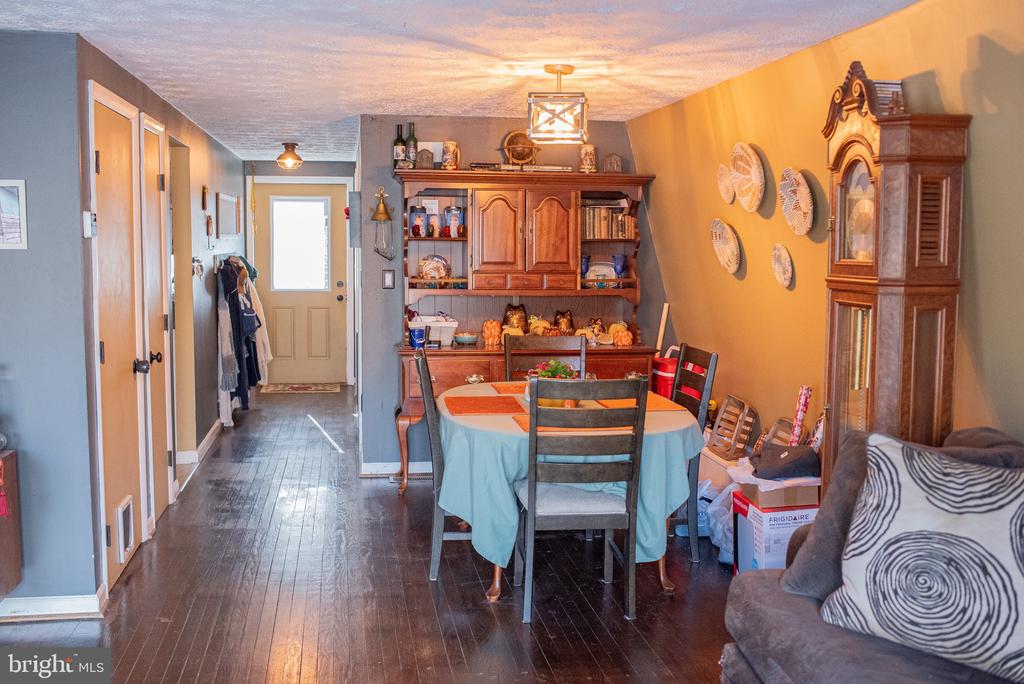 1659 S LAKESHORE DR, LOUISA, Virginia 23093, 3 Bedrooms Bedrooms, ,2 BathroomsBathrooms,Residential,1659 S LAKESHORE DR,VALA2009328 MLS # VALA2009328