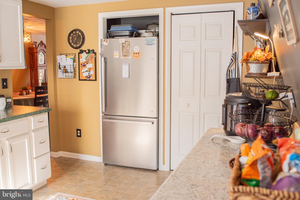 1659 S LAKESHORE DR, LOUISA, Virginia 23093, 3 Bedrooms Bedrooms, ,2 BathroomsBathrooms,Residential,1659 S LAKESHORE DR,VALA2009328 MLS # VALA2009328