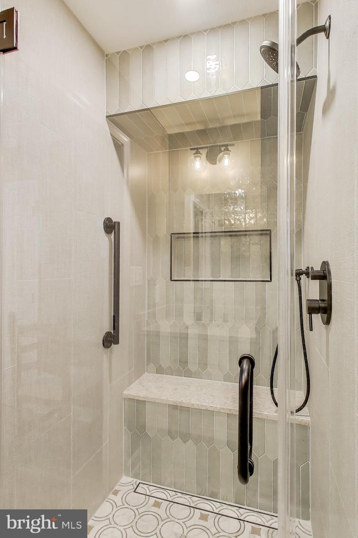 814 CAPITOL SQUARE PL SW, WASHINGTON, District Of Columbia 20024, 4 Bedrooms Bedrooms, ,3 BathroomsBathrooms,Residential,For sale,814 CAPITOL SQUARE PL SW,DCDC2241402 MLS # DCDC2241402