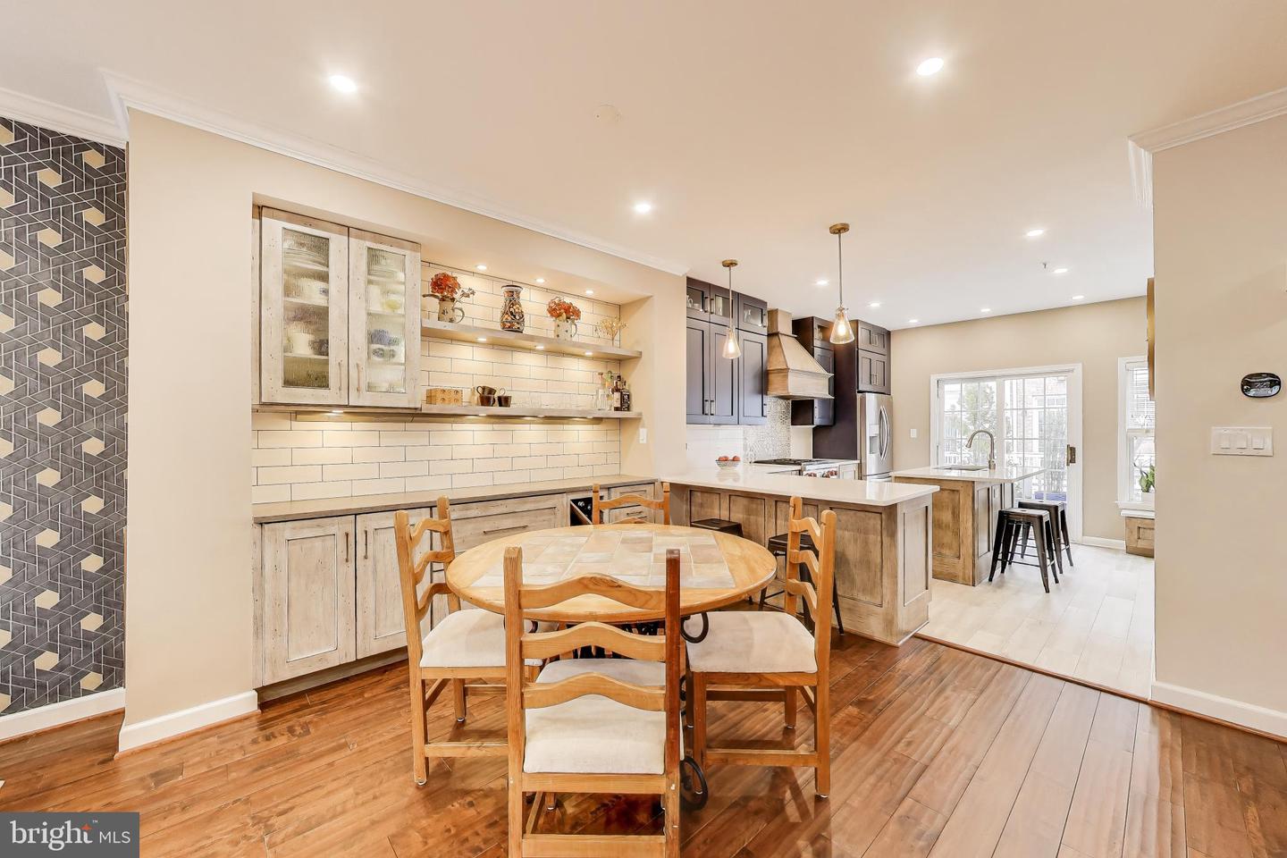 814 CAPITOL SQUARE PL SW, WASHINGTON, District Of Columbia 20024, 4 Bedrooms Bedrooms, ,3 BathroomsBathrooms,Residential,For sale,814 CAPITOL SQUARE PL SW,DCDC2241402 MLS # DCDC2241402