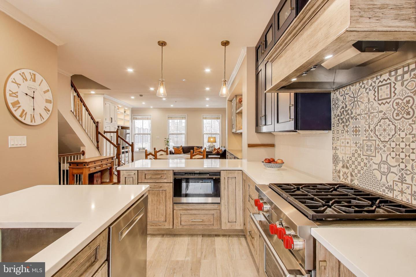 814 CAPITOL SQUARE PL SW, WASHINGTON, District Of Columbia 20024, 4 Bedrooms Bedrooms, ,3 BathroomsBathrooms,Residential,For sale,814 CAPITOL SQUARE PL SW,DCDC2241402 MLS # DCDC2241402