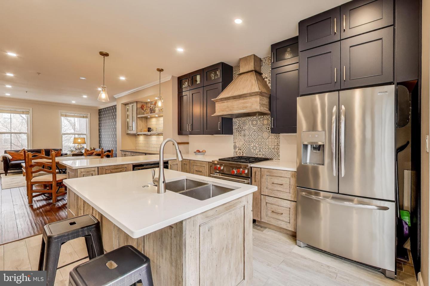 814 CAPITOL SQUARE PL SW, WASHINGTON, District Of Columbia 20024, 4 Bedrooms Bedrooms, ,3 BathroomsBathrooms,Residential,For sale,814 CAPITOL SQUARE PL SW,DCDC2241402 MLS # DCDC2241402